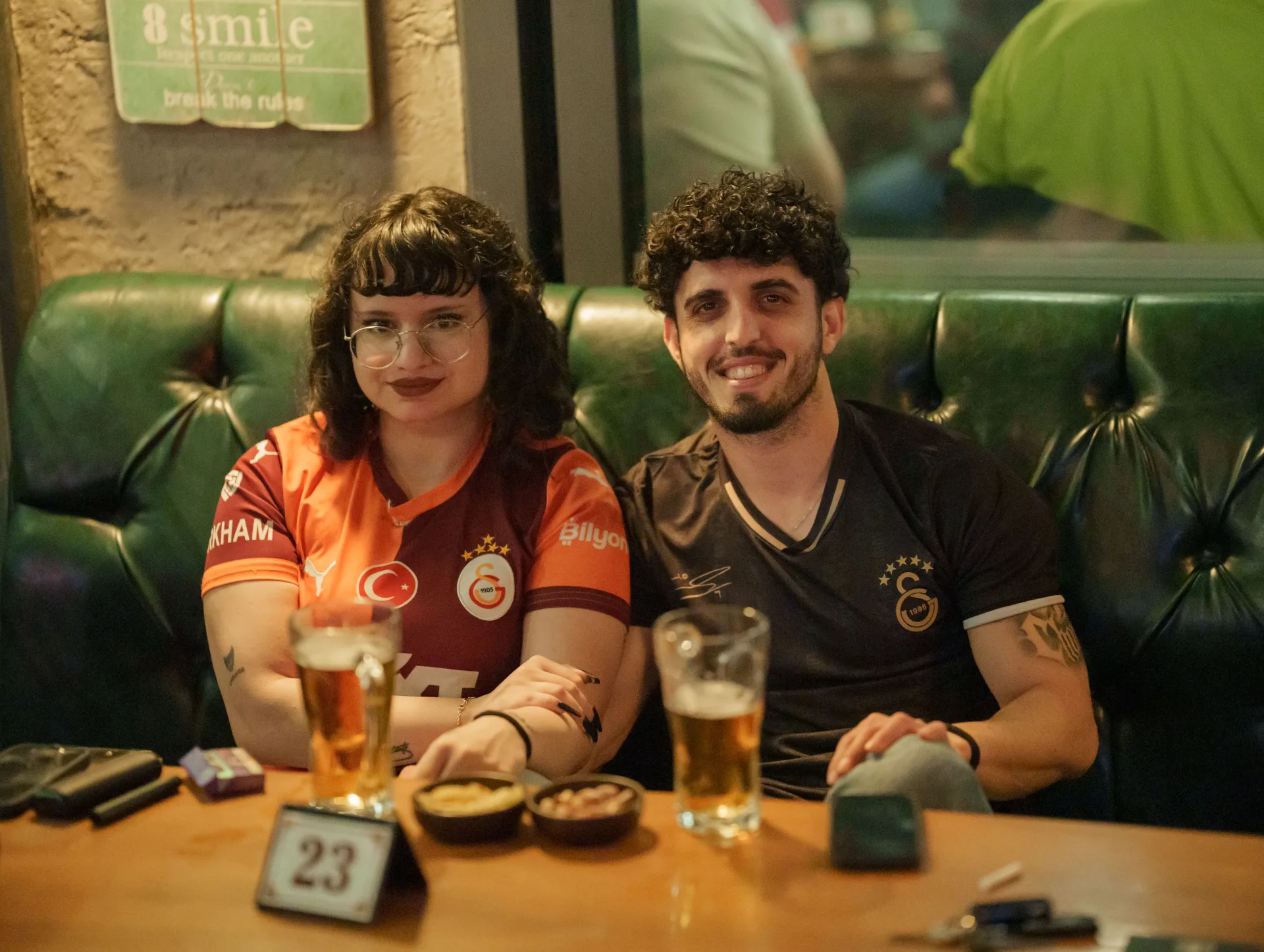 Locale Sports Bar – Genel