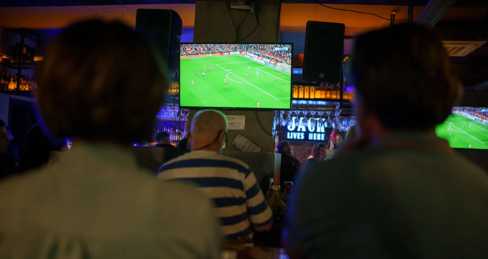 Locale Sports Bar – Maç Geceleri