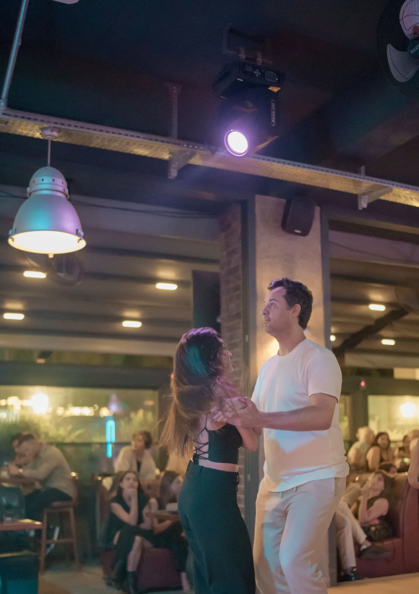 Locale Sports Bar – Party