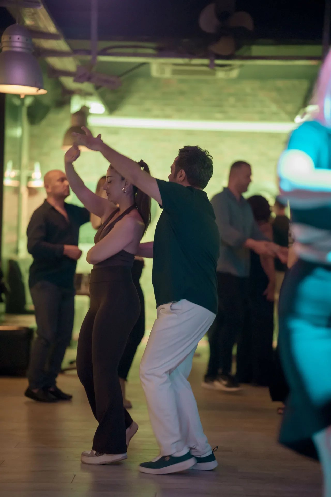 Locale Sports Bar – Party