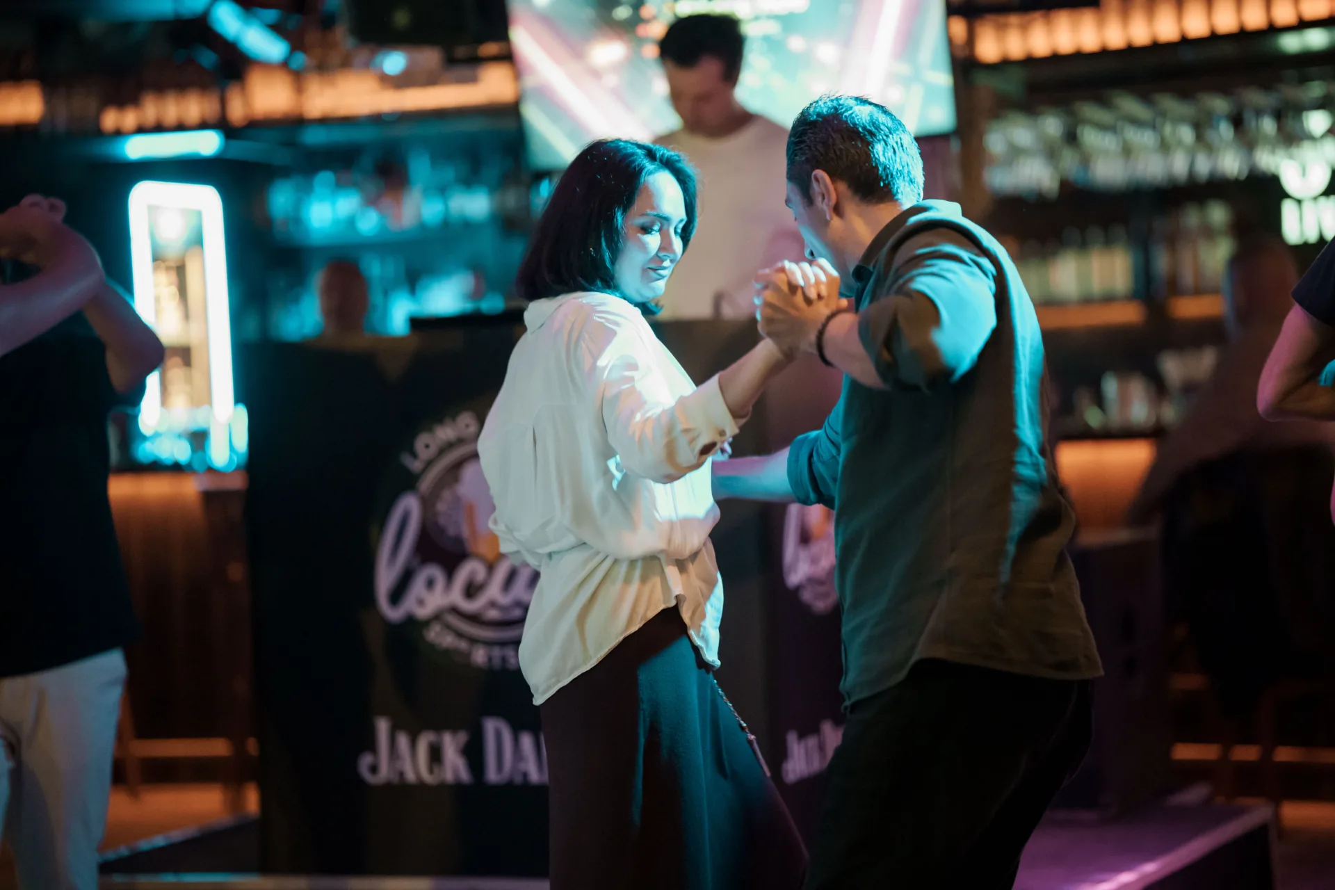Locale Sports Bar – Party