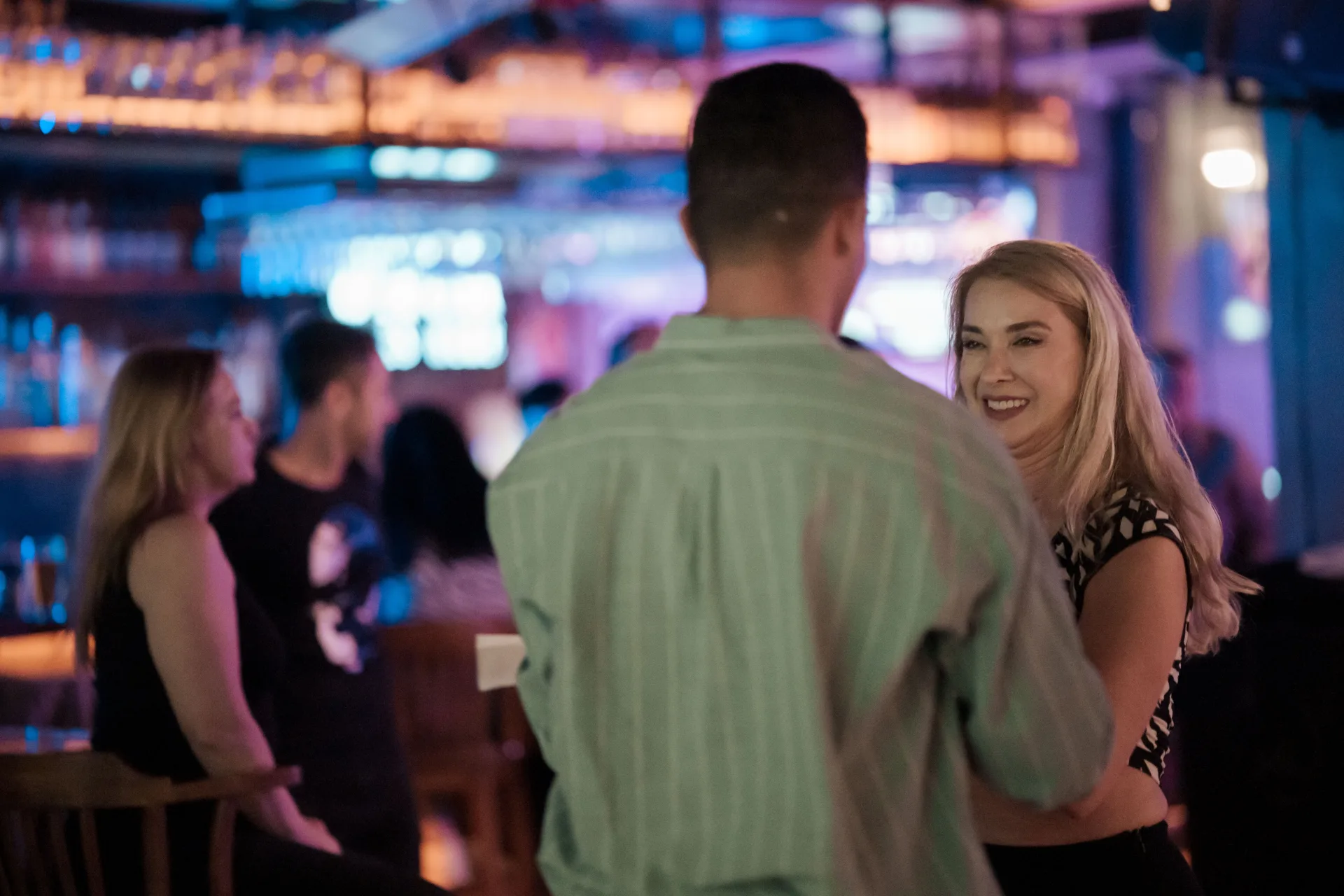 Locale Sports Bar – Party