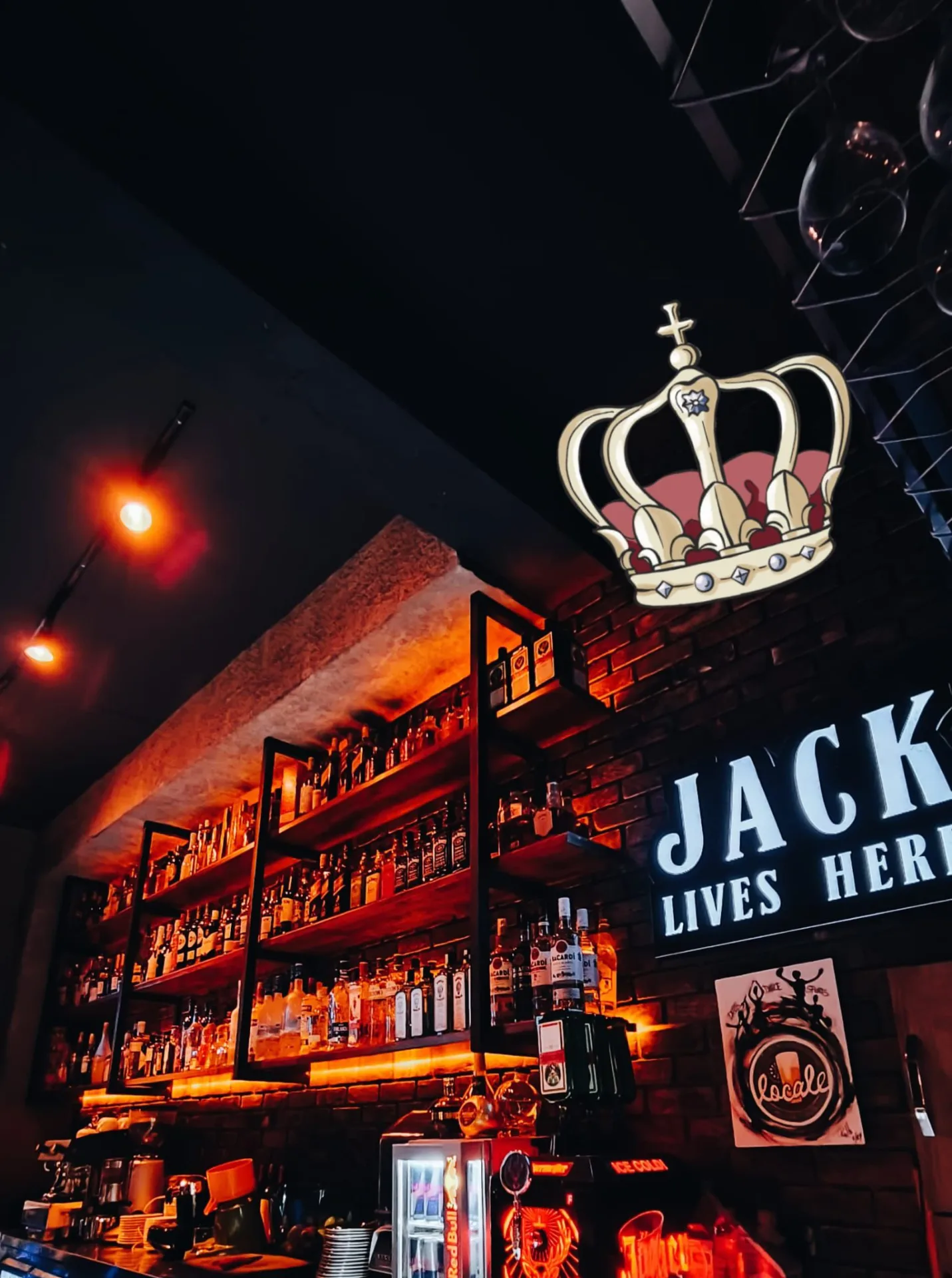 Locale Sports Bar – Party